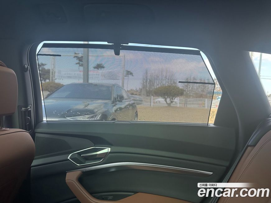 Audi Q8 e-tron 2024