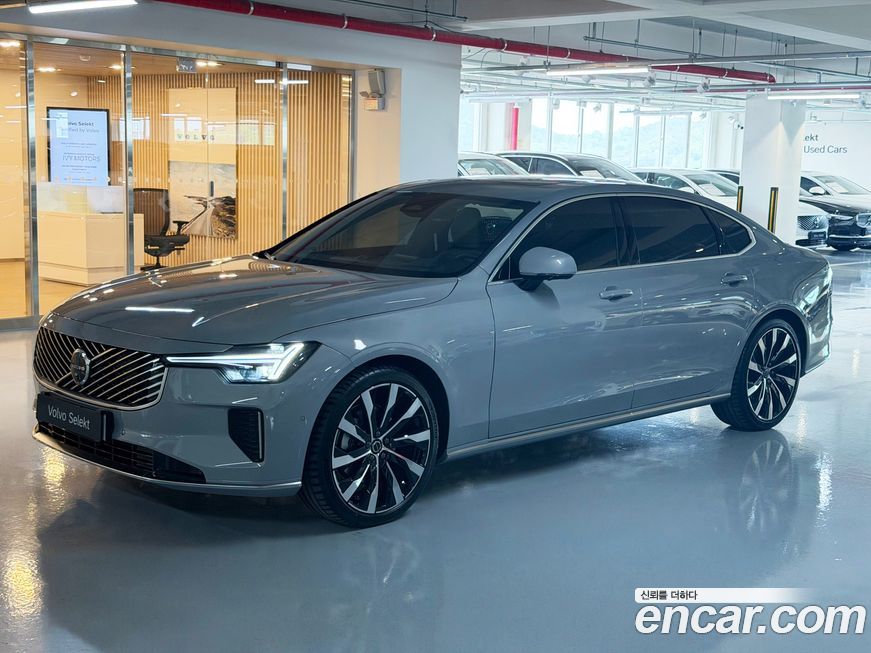 Volvo S90 2026