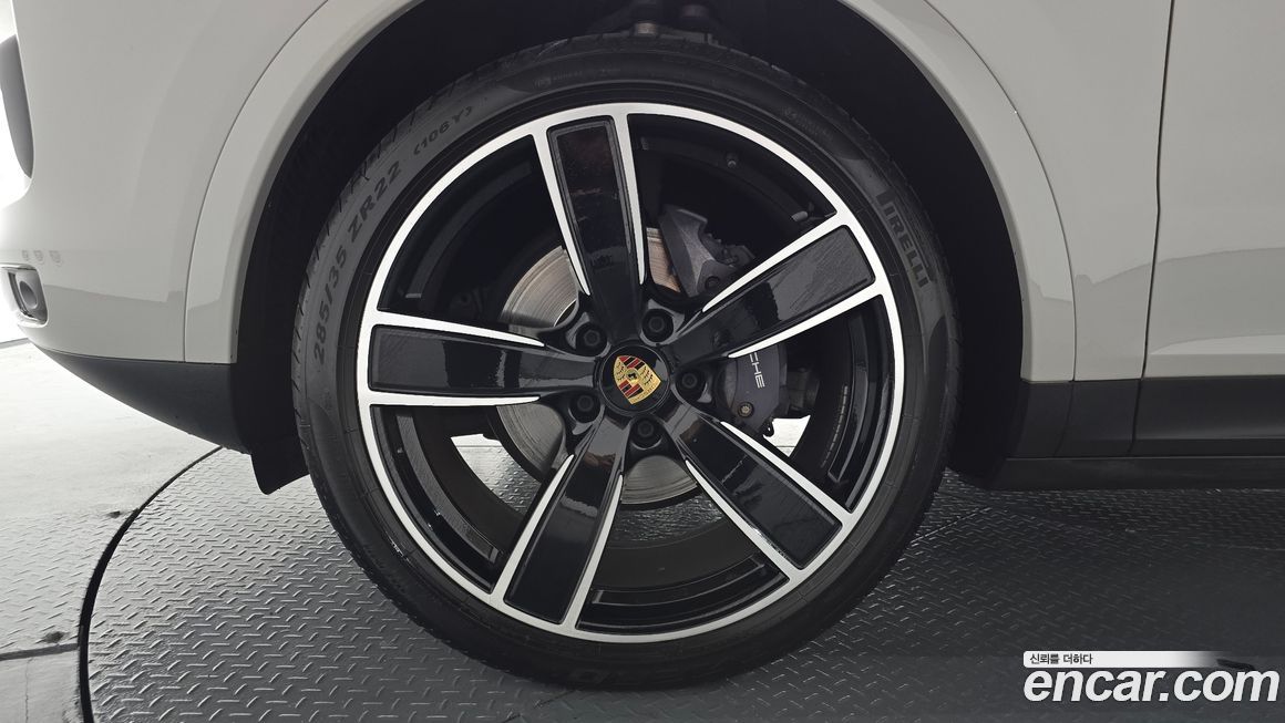 Porsche Cayenne 2021