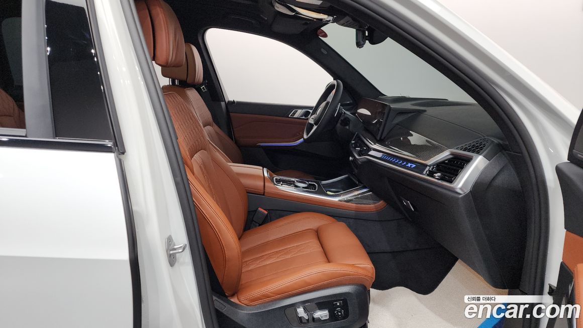 BMW X7 2025