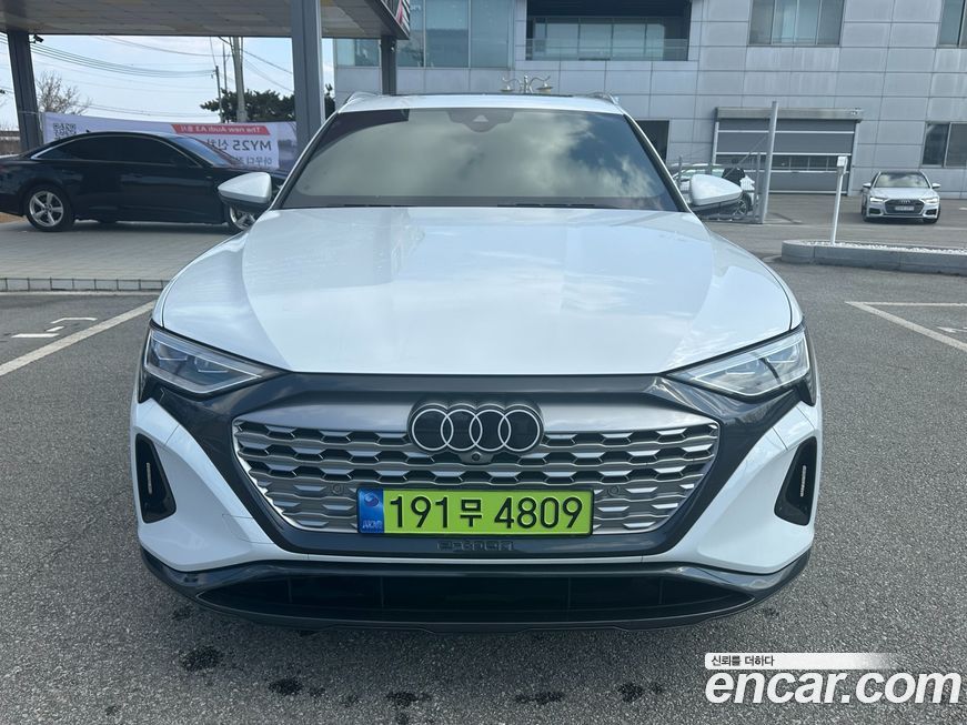Audi Q8 e-tron 2024