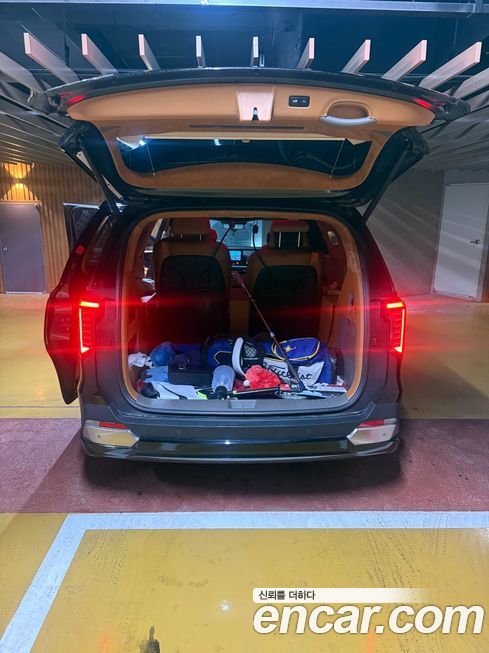 Kia Canival 2025