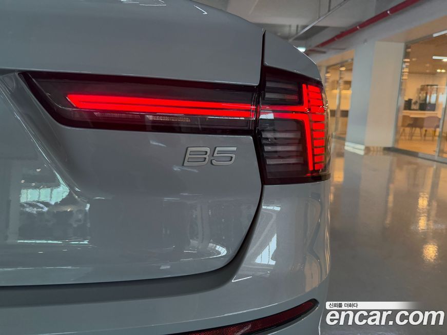 Volvo S90 2026