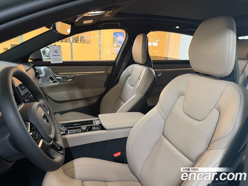Volvo S90 2026