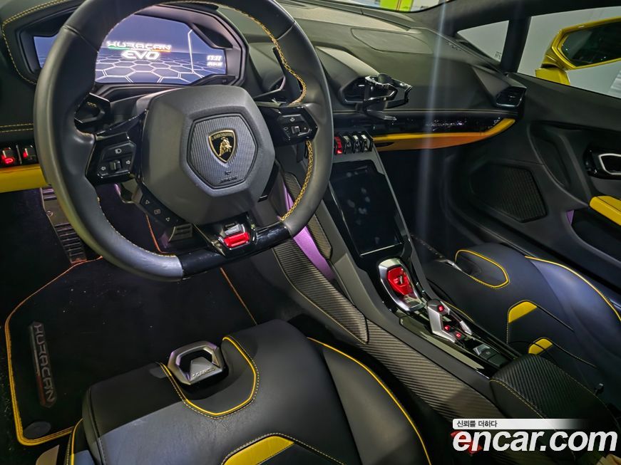 Lamborghini Huracan 2021