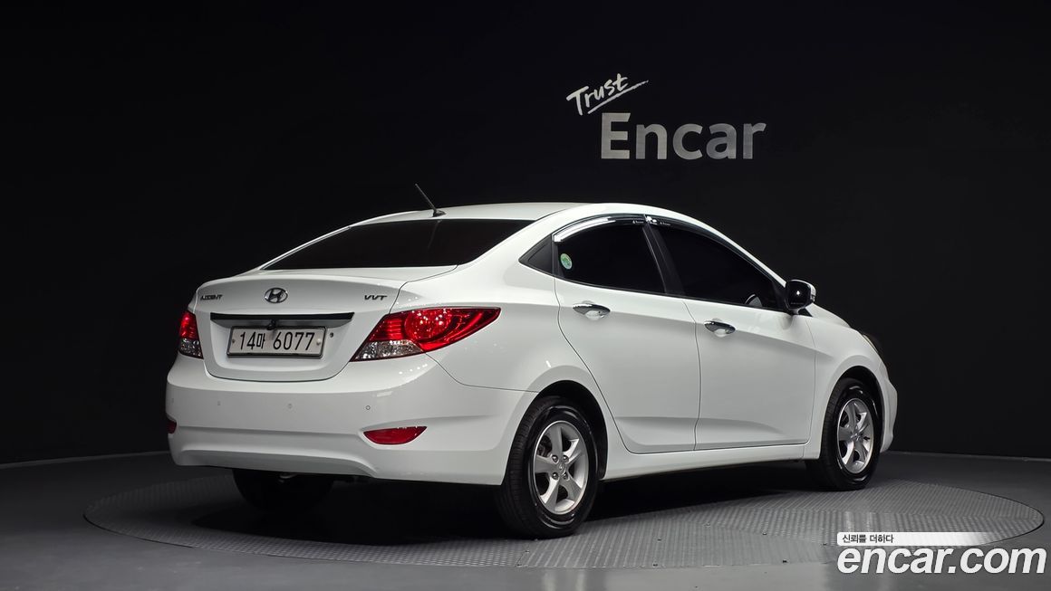 Hyundai Accent 2012