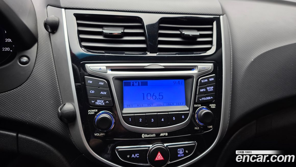 Hyundai Accent 2012