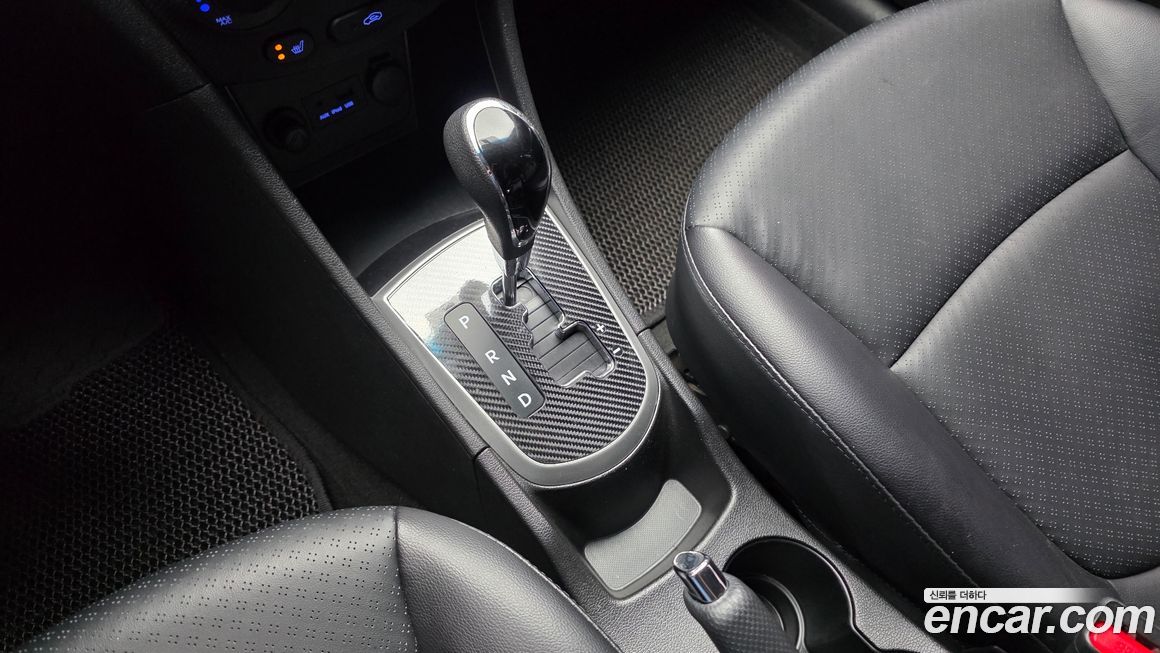 Hyundai Accent 2012