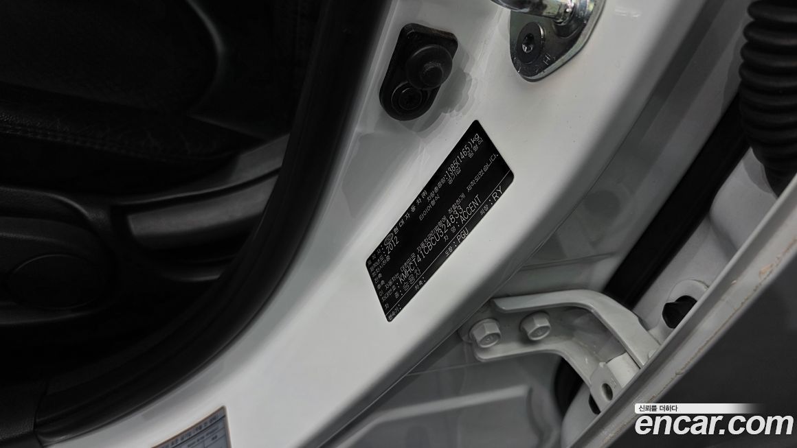 Hyundai Accent 2012