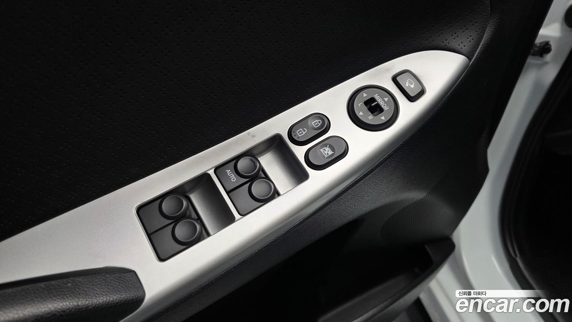 Hyundai Accent 2012