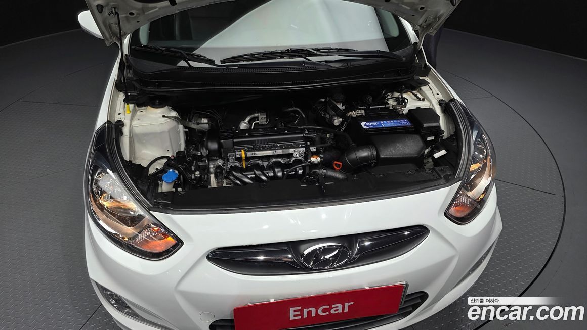 Hyundai Accent 2012