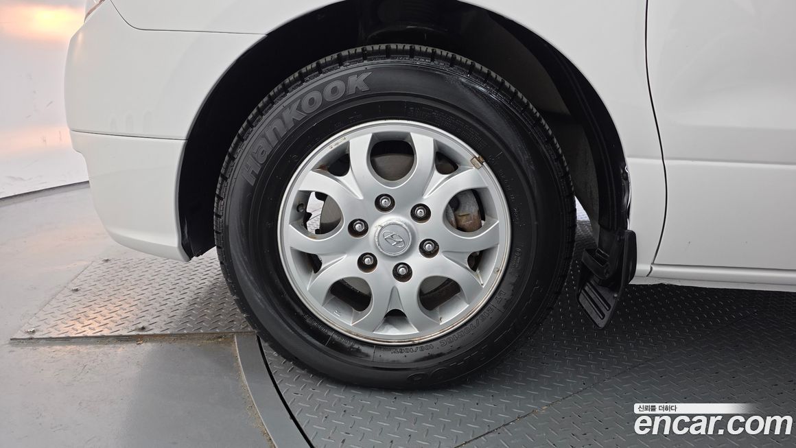 Hyundai Starex 2012