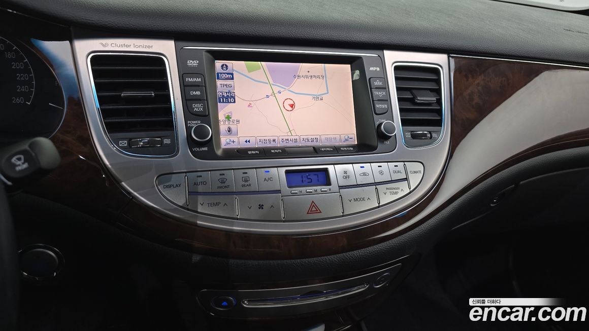 Hyundai Genesis 2010