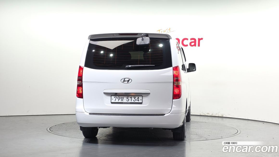Hyundai Starex 2012