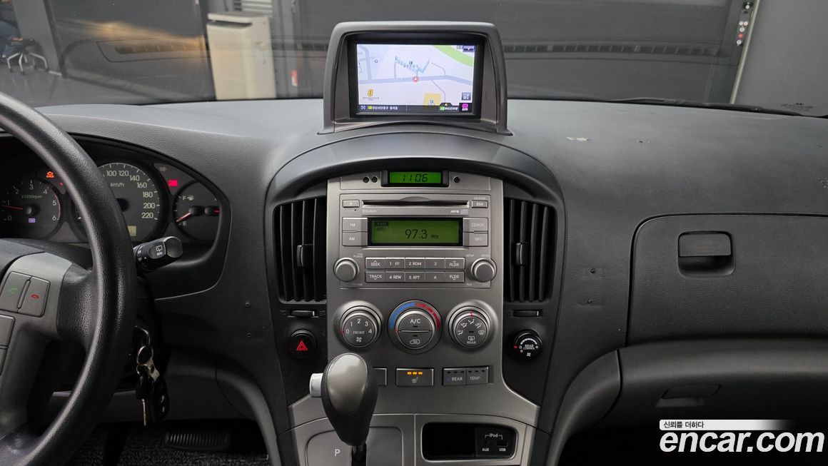 Hyundai Starex 2012