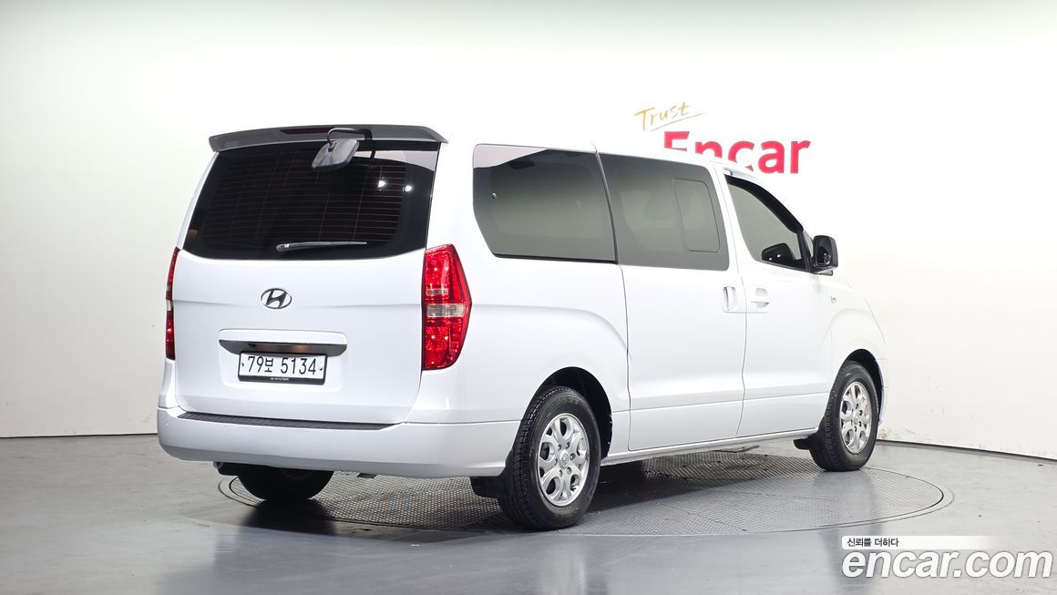Hyundai Starex 2012