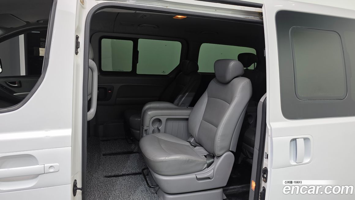 Hyundai Starex 2012