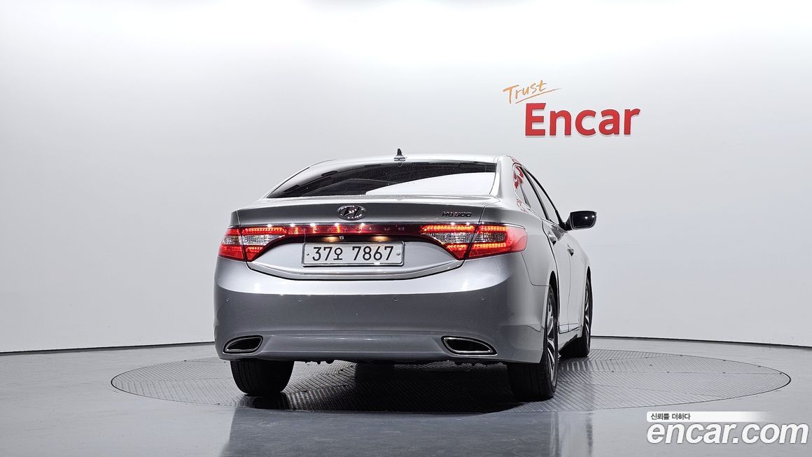 Hyundai Grandeur 2011
