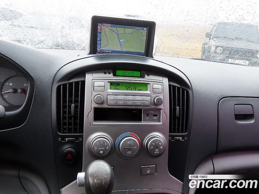 Hyundai Starex 2011