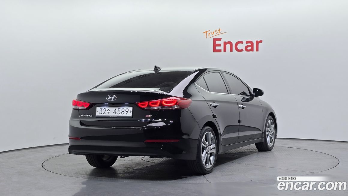 Hyundai AVANTE 2017