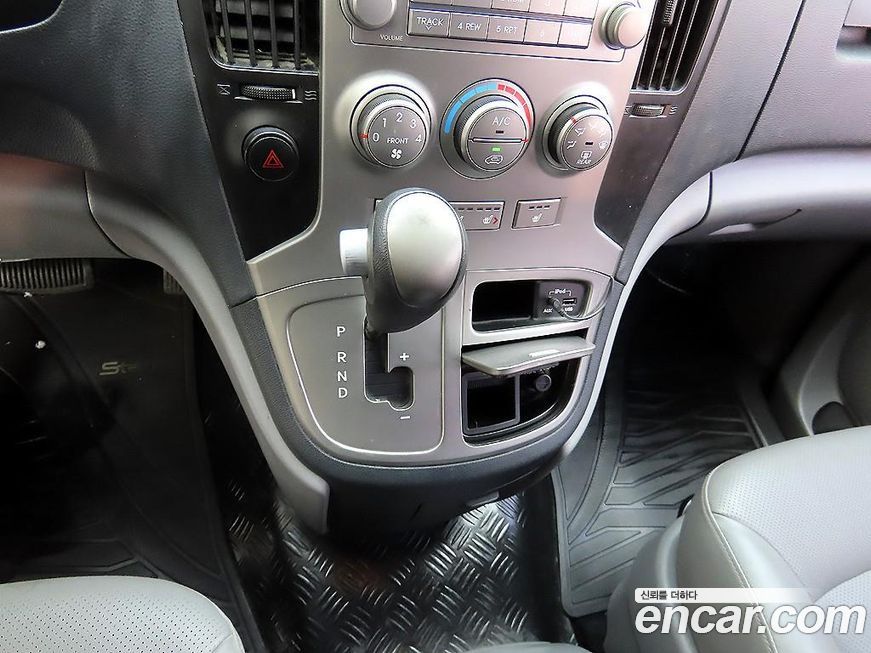 Hyundai Starex 2015