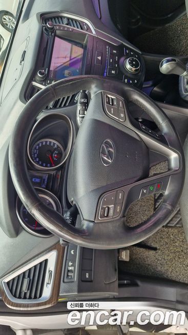 Hyundai Santafe 2015