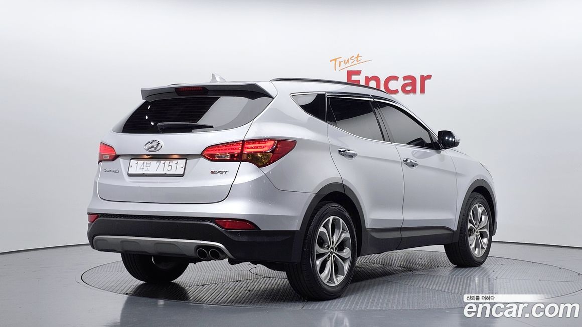 Hyundai Santafe 2015