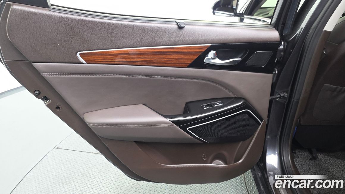 Kia K7 2017