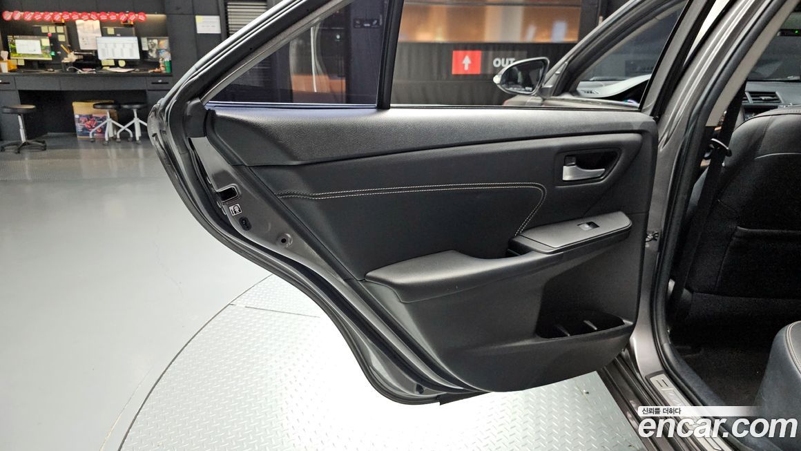 Toyota Camry 2017