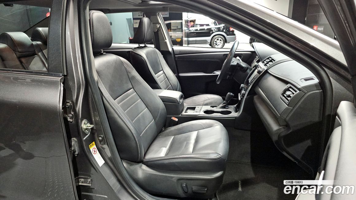 Toyota Camry 2017