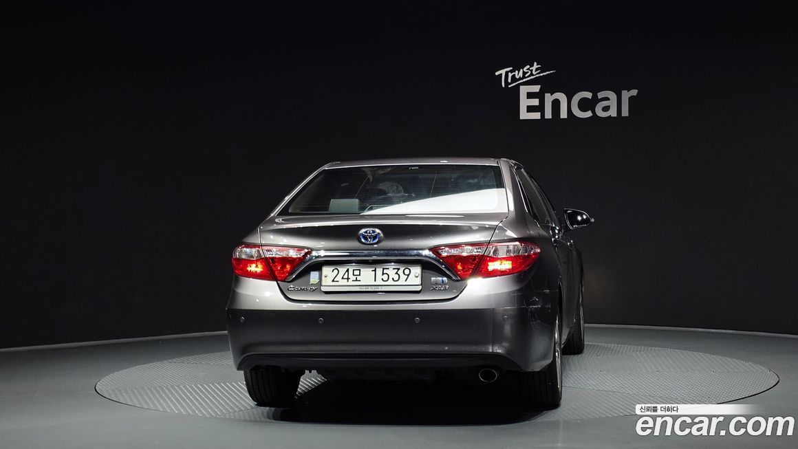 Toyota Camry 2017