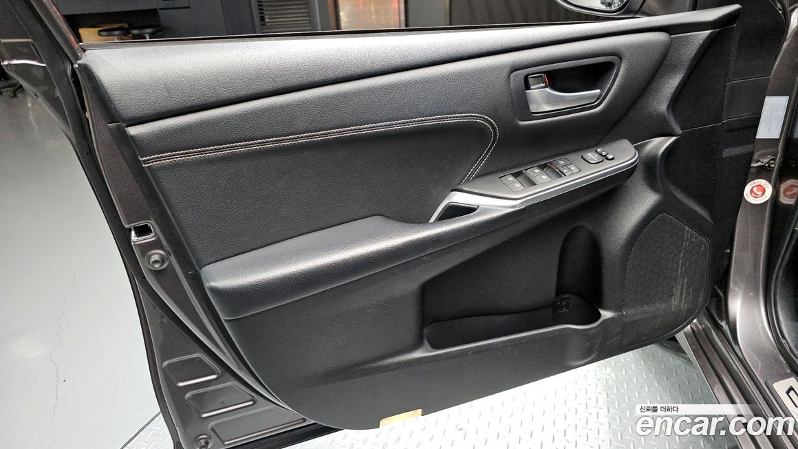 Toyota Camry 2017