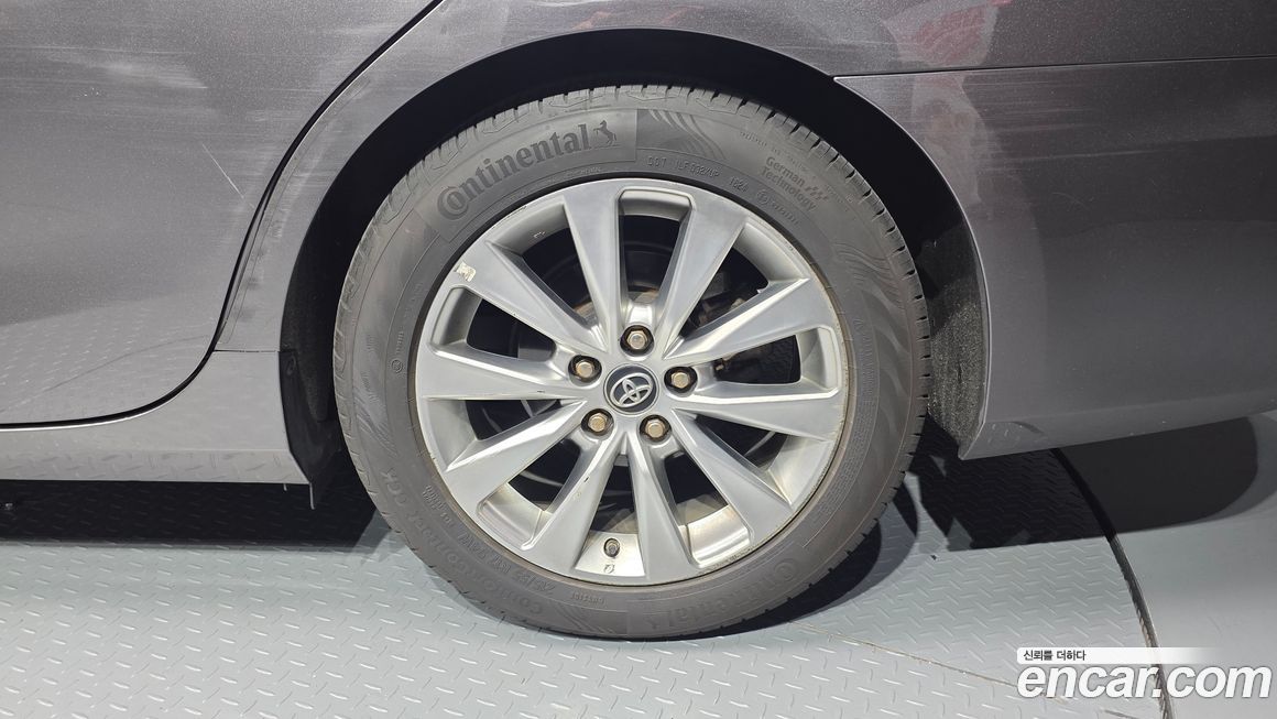 Toyota Camry 2017
