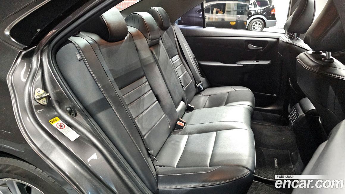 Toyota Camry 2017