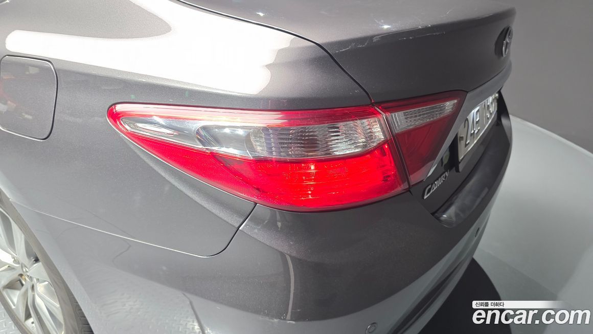 Toyota Camry 2017