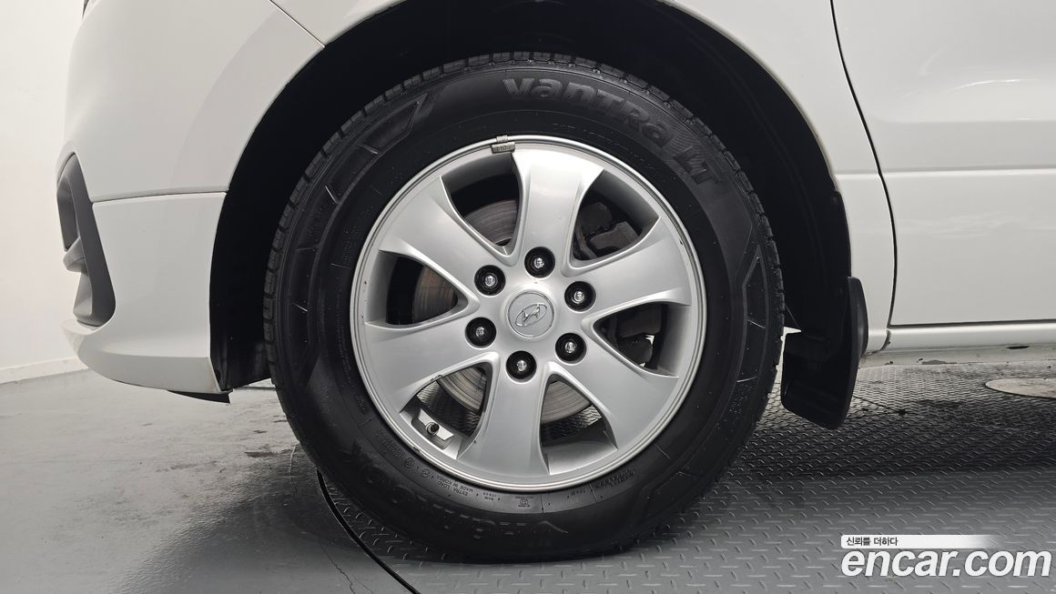 Hyundai Starex 2018