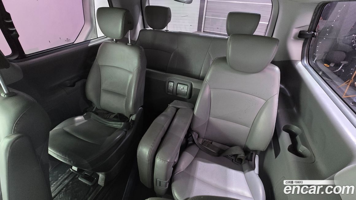 Hyundai Starex 2018