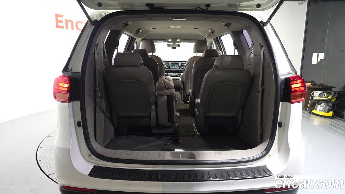 Kia Canival 2019
