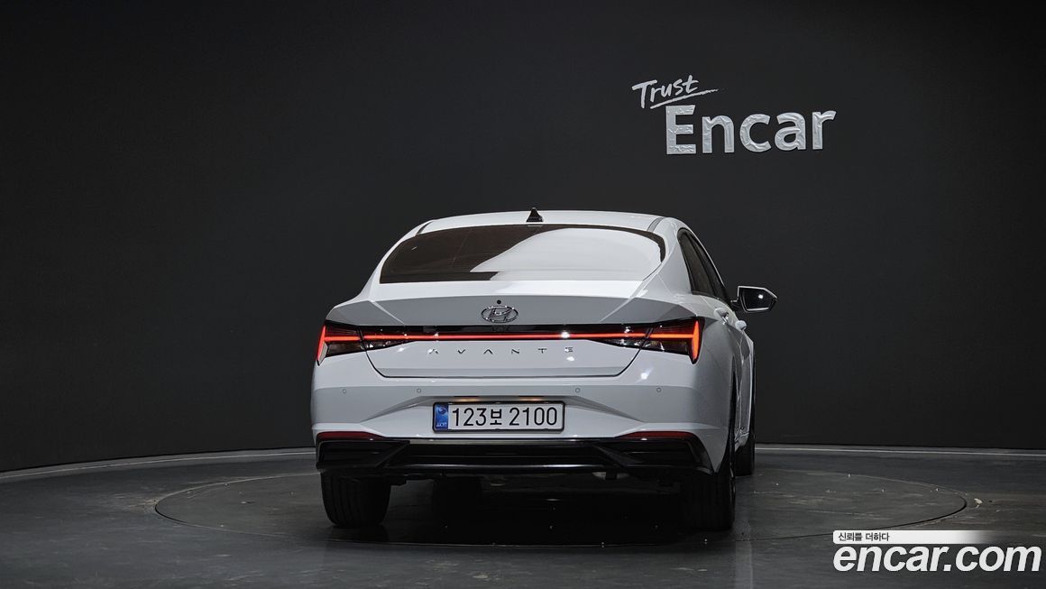 Hyundai AVANTE 2022
