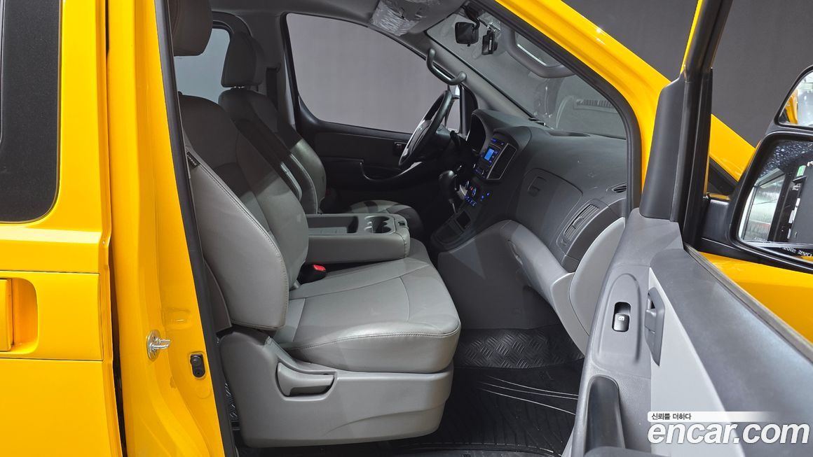 Hyundai Starex 2019