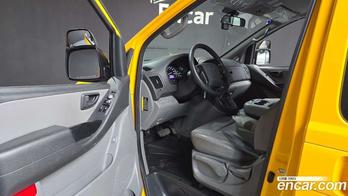 Hyundai Starex 2019