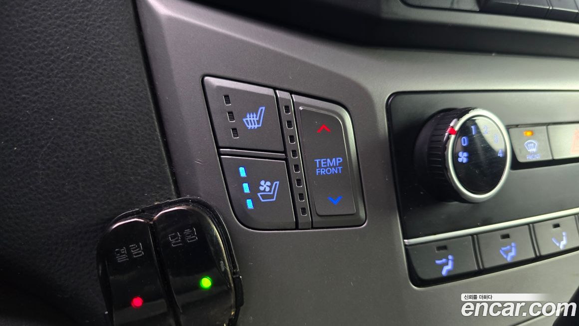Hyundai Starex 2018