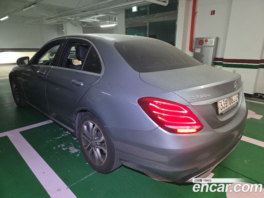Mercedes-Benz C-Class 2016