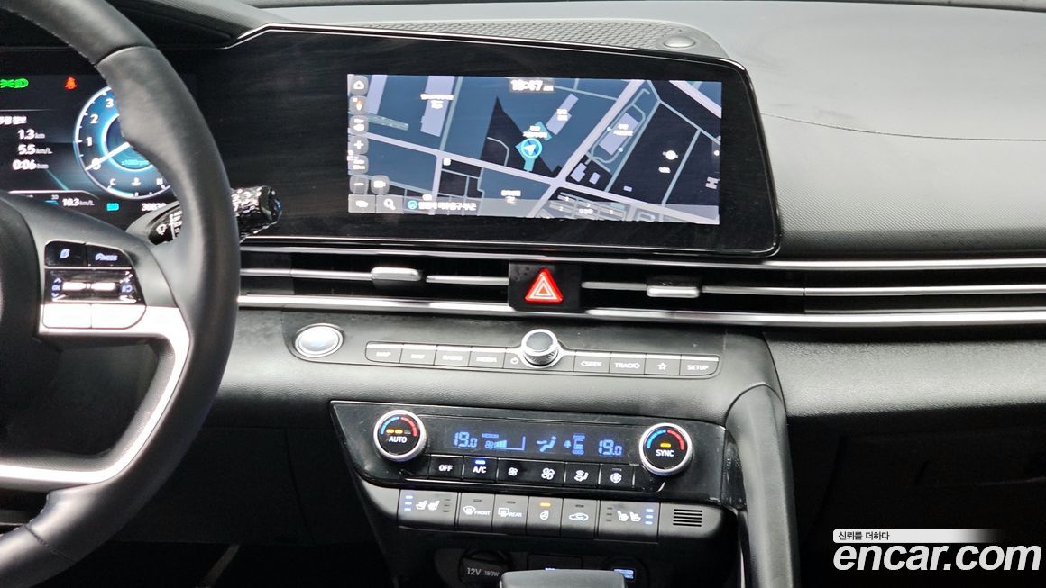 Hyundai AVANTE 2022