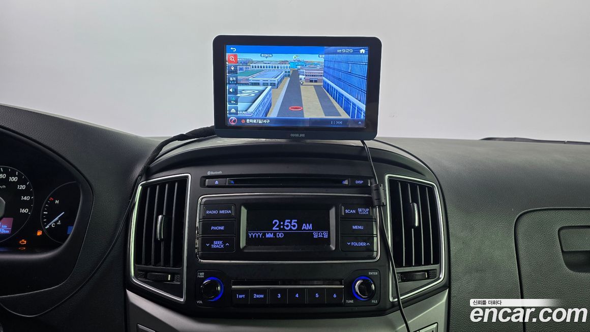 Hyundai Starex 2018