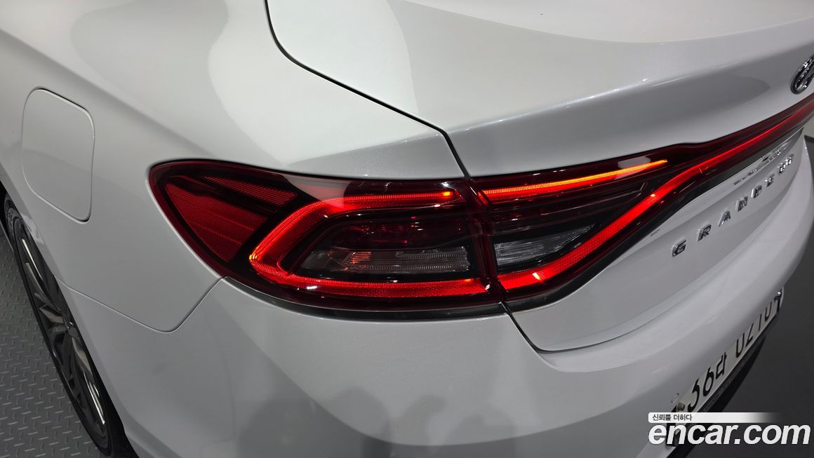 Hyundai Grandeur 2017