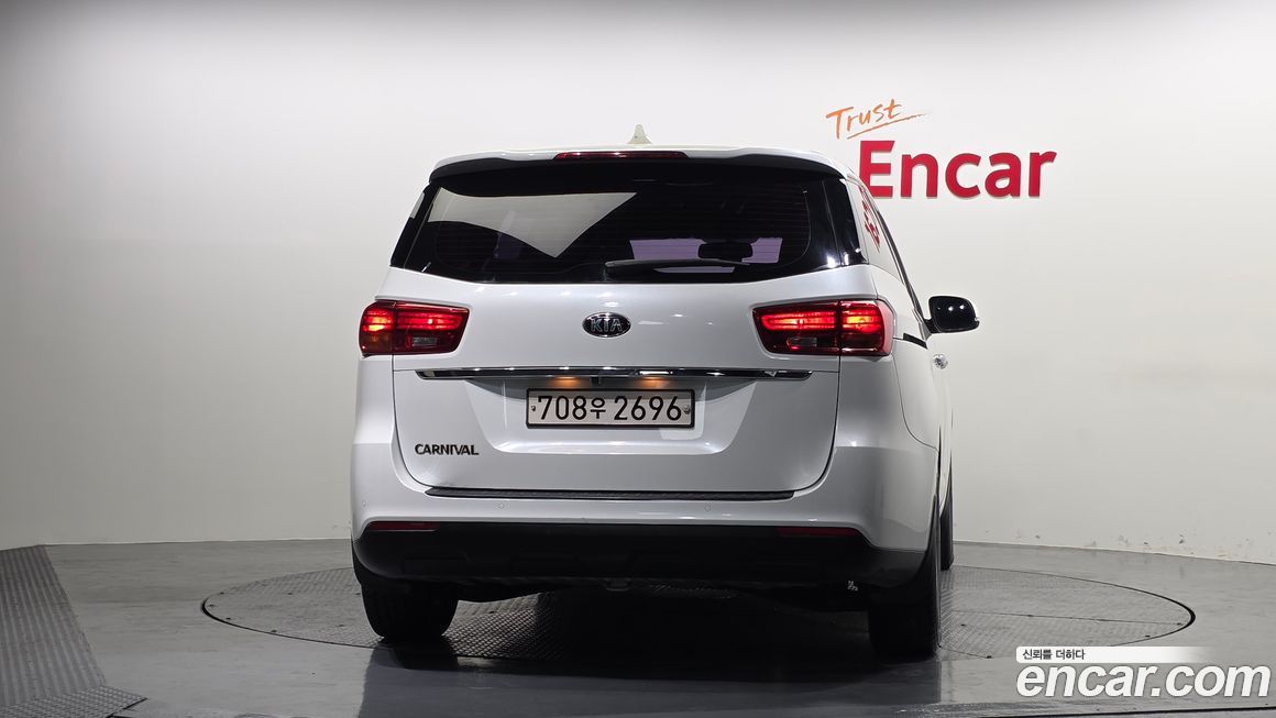 Kia Canival 2019