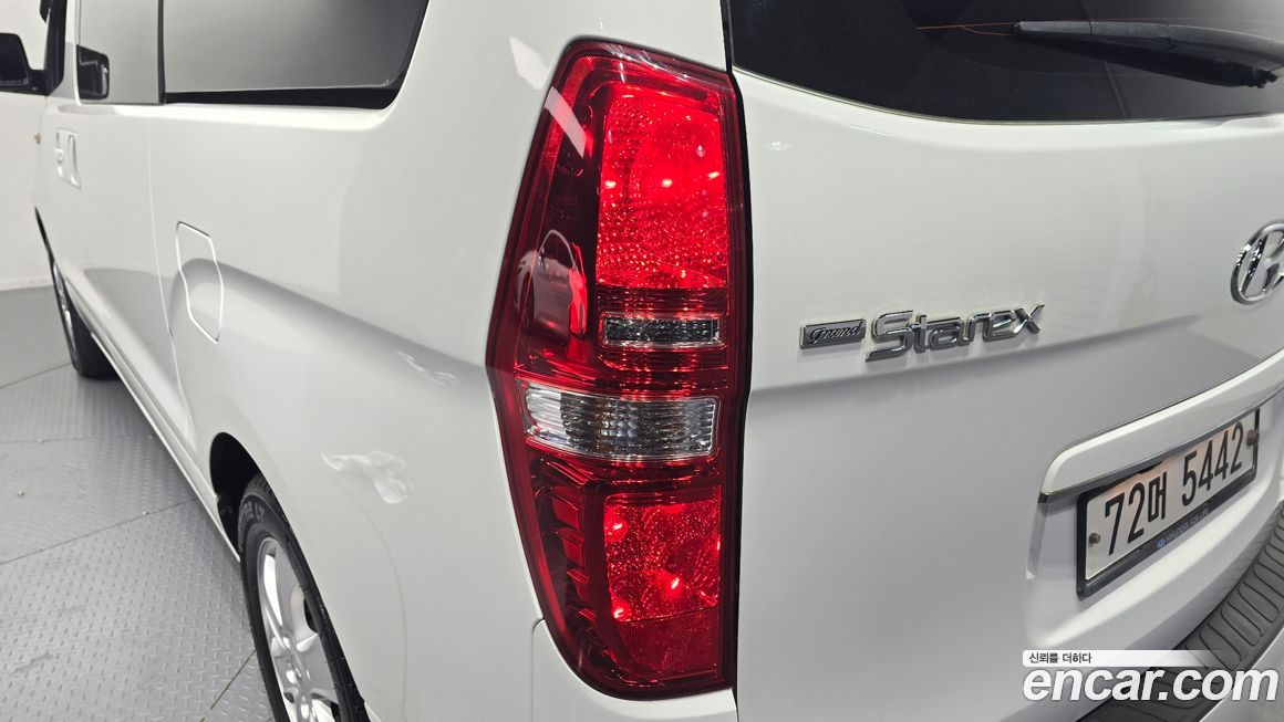 Hyundai Starex 2018