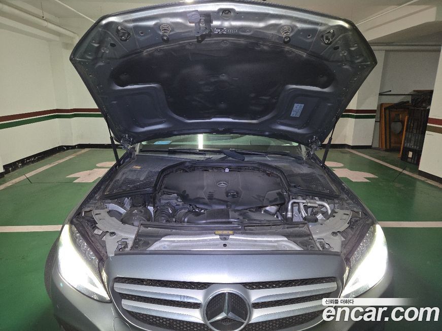 Mercedes-Benz C-Class 2016
