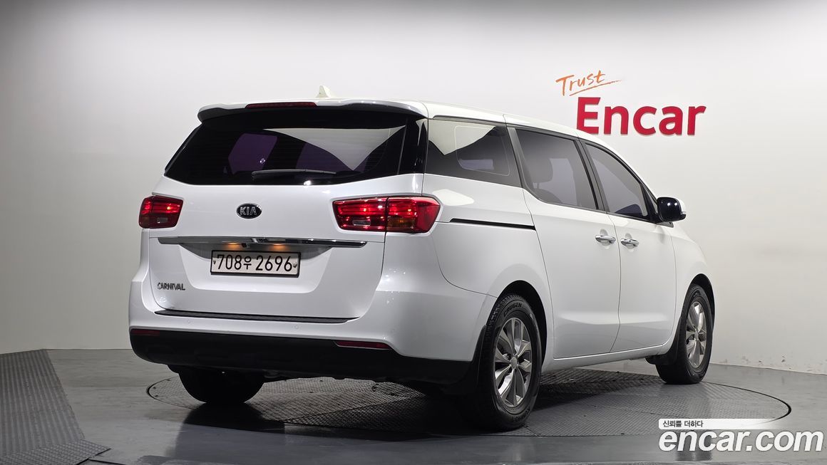 Kia Canival 2019